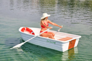 This photo shows Coral Life 250 - The first 100% recyclable plastic boat
